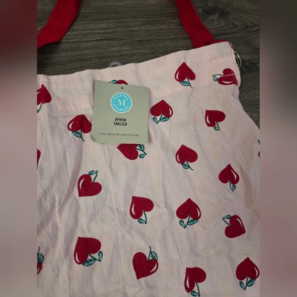 Martha Stewart Sweet Hearts Cherry 100% Cotton Apron NWT
